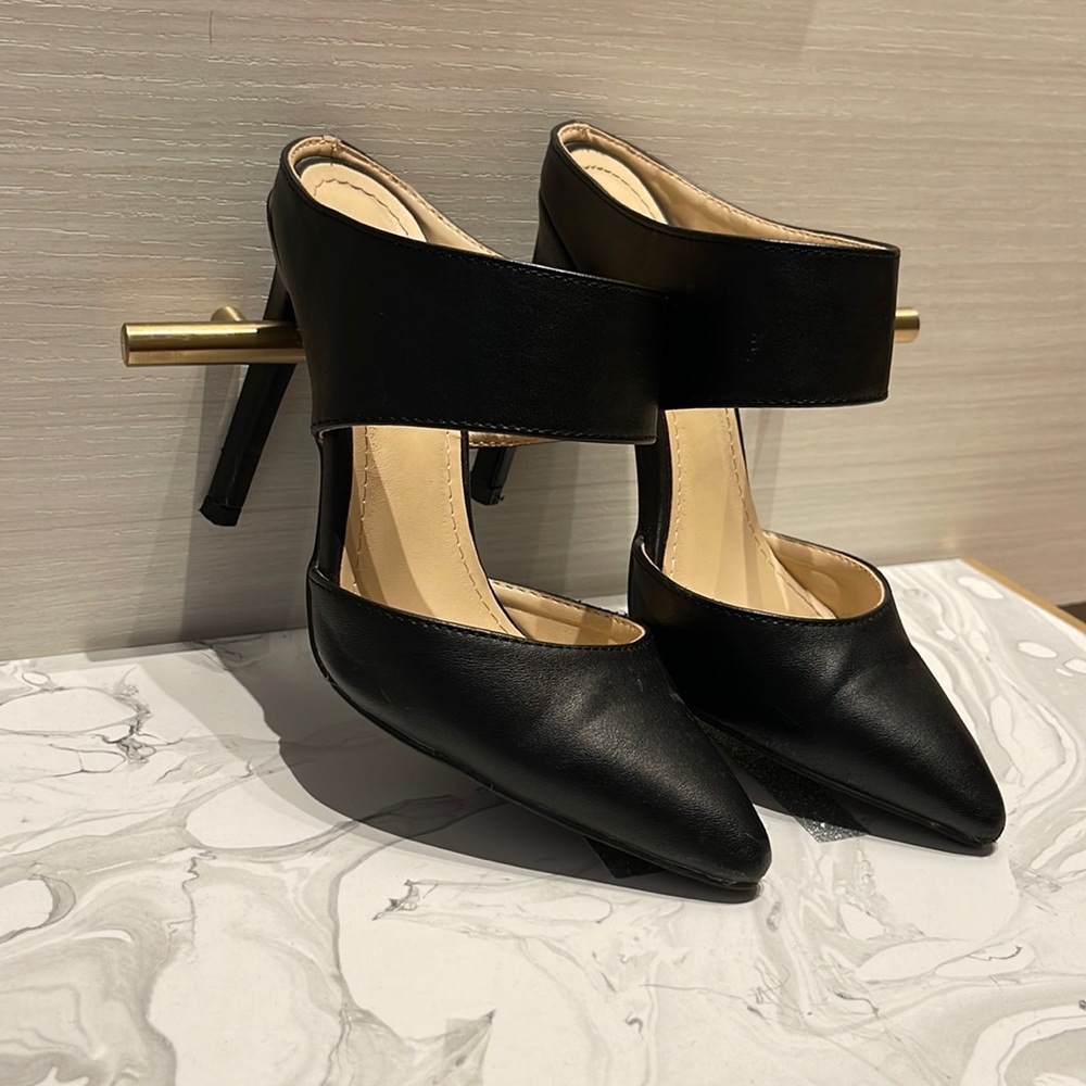 Open ankle (slip on) heals